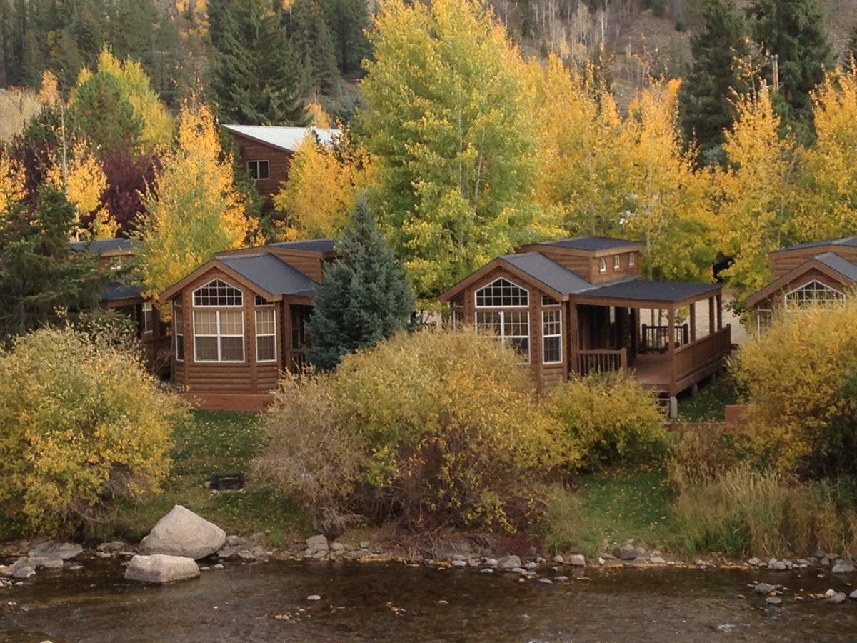 Three Rivers Resort Almont Bagian luar foto